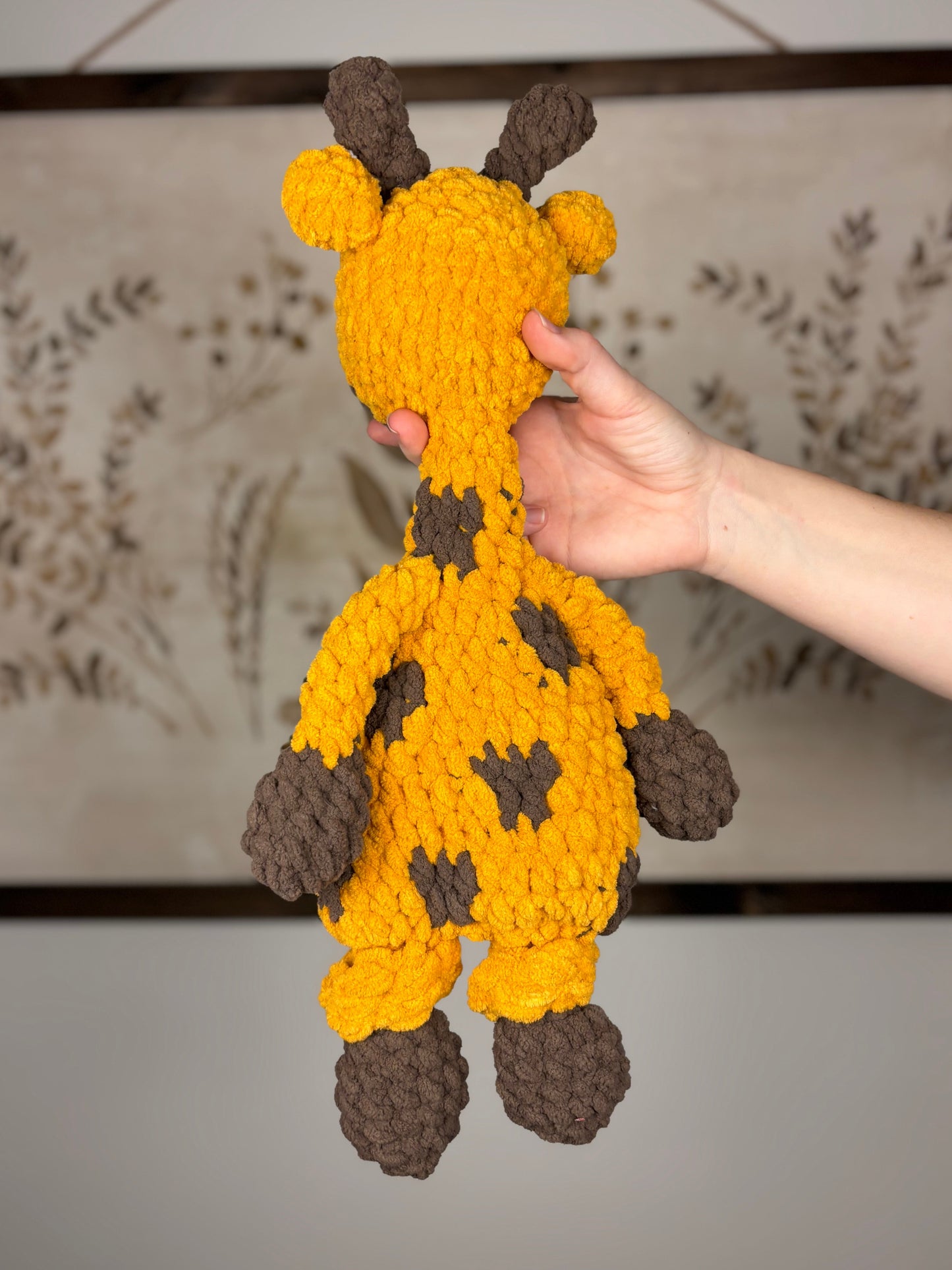 Large Giraffe Snuggler